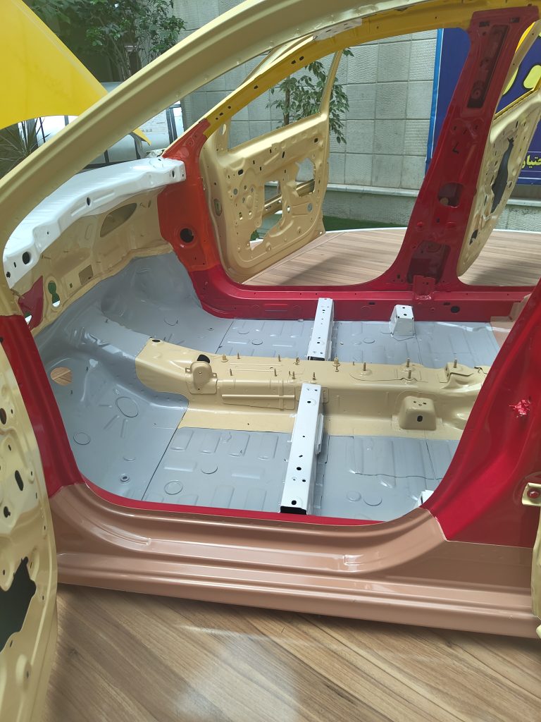 خط تولید ورق بدنه خودرو در کارخانه پارسین